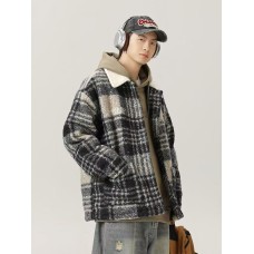 男性用綿入れコート。冬用のアウターで、潮牌スタイルでクールでかっこいい爆発的な人気商品。高級感があり、レジャーな短めの丈の綿入れコートです